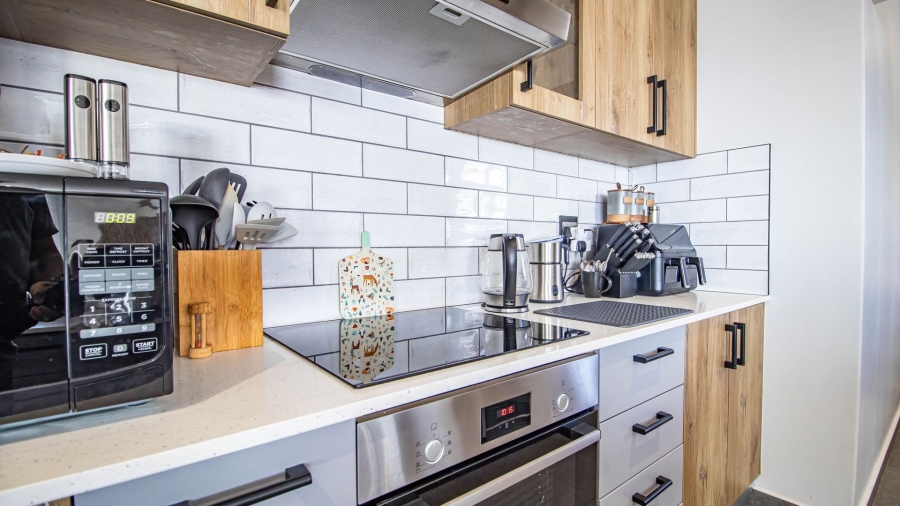 3 Bedroom Property for Sale in Hoogland Western Cape